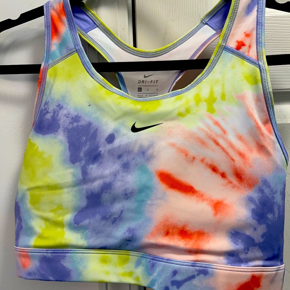 Nike sports bra, like new condition, tie dye